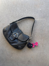 Load image into Gallery viewer, Cat &amp; Dragonfly Crochet Keychain
