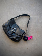 Load image into Gallery viewer, Cat &amp; Dragonfly Crochet Keychain
